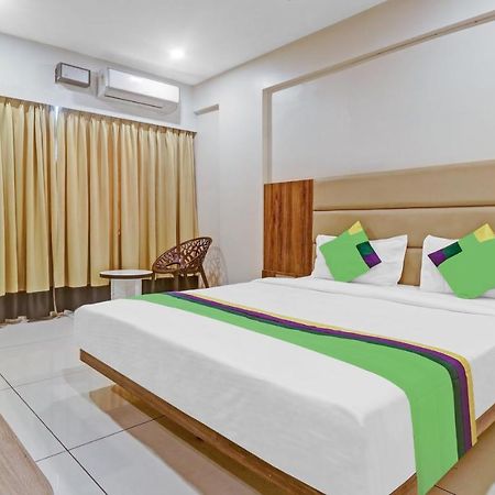 Treebo Silver Key, Marathahalli Hotel Bangalore Bagian luar foto