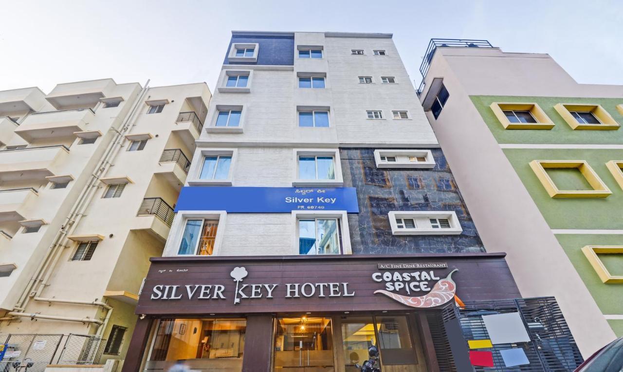 Treebo Silver Key, Marathahalli Hotel Bangalore Bagian luar foto